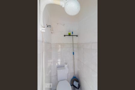 Casa à venda com 300m², 2 quartos e 4 vagasBanheiro de Serviço