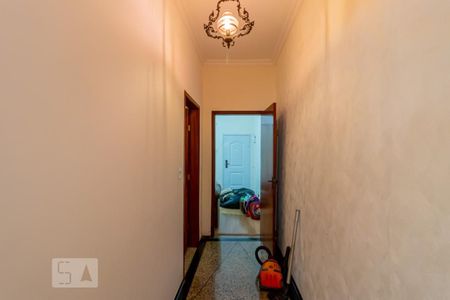 Corredor 1 de casa à venda com 2 quartos, 300m² em Cambuci, São Paulo