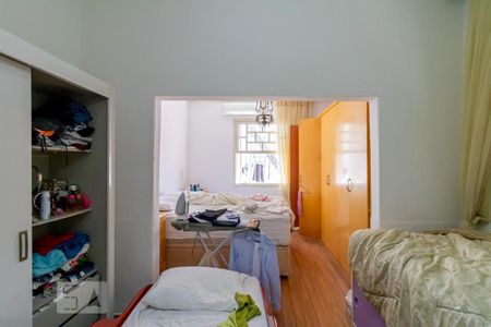 Casa à venda com 300m², 2 quartos e 4 vagasQuarto 2