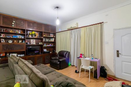 Sala  de casa à venda com 2 quartos, 300m² em Cambuci, São Paulo