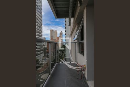 Apartamento para alugar com 74m², 1 quarto e 1 vagaVaranda