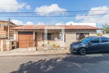 Casa à venda com 102m², 2 quartos e 1 vaga Casa à venda com 102m², 2 quartos e 1 vagaFachada