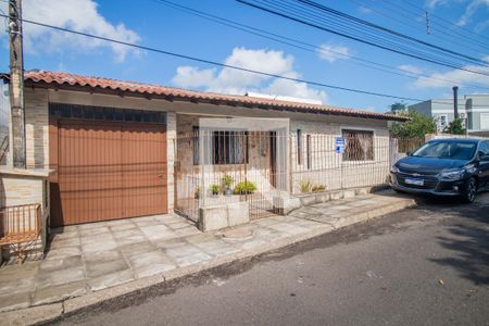 Casa à venda com 102m², 2 quartos e 1 vaga Casa à venda com 102m², 2 quartos e 1 vagaFachada