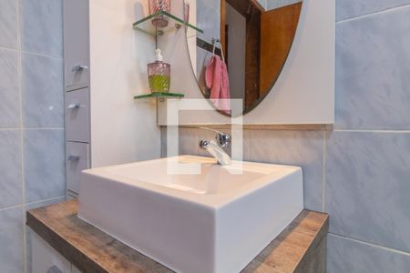 Casa à venda com 102m², 2 quartos e 1 vaga Casa à venda com 102m², 2 quartos e 1 vagaBanheiro