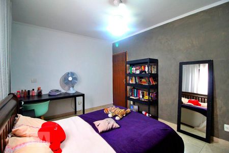 Casa à venda com 255m², 4 quartos e 5 vagasQuarto 3