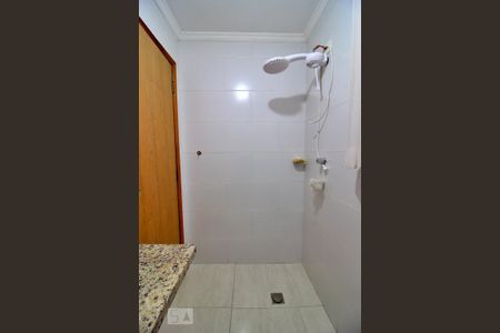 Casa à venda com 255m², 4 quartos e 5 vagasBanheiro 2