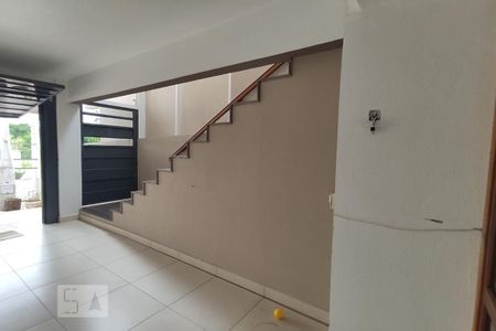 Casa à venda com 160m², 2 quartos e 2 vagas
