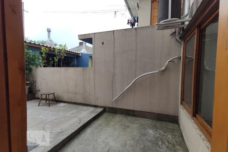 Casa à venda com 160m², 2 quartos e 2 vagas Casa à venda com 160m², 2 quartos e 2 vagasPatio Frente