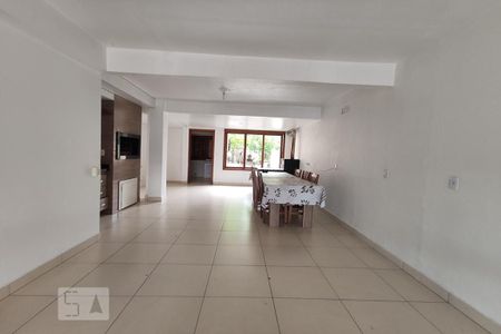 Casa à venda com 160m², 2 quartos e 2 vagas Casa à venda com 160m², 2 quartos e 2 vagasCozinha