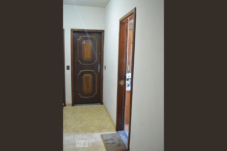 Entrada de apartamento para alugar com 2 quartos, 72m² em Vila da Penha, Rio de Janeiro