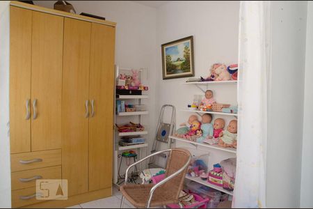 Quarto 1 de casa à venda com 4 quartos, 200m² em Cavalhada, Porto Alegre