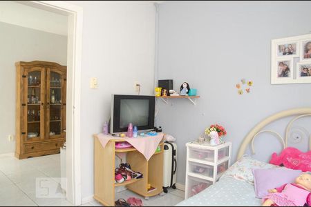 Quarto 1 de casa à venda com 4 quartos, 200m² em Cavalhada, Porto Alegre