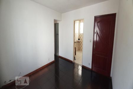 Sala de apartamento à venda com 2 quartos, 48m² em Olaria, Rio de Janeiro