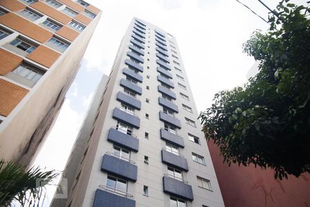 Apartamento para alugar com 28m², 1 quarto e 1 vaga Apartamento para alugar com 28m², 1 quarto e 1 vagaFachada do Prédio