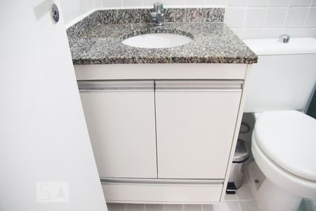 Apartamento para alugar com 28m², 1 quarto e 1 vaga Apartamento para alugar com 28m², 1 quarto e 1 vagaDetalhe do banheiro