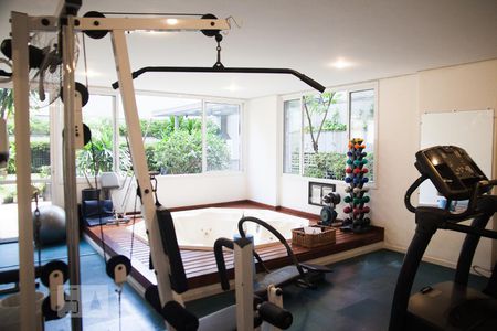 Apartamento para alugar com 28m², 1 quarto e 1 vaga Apartamento para alugar com 28m², 1 quarto e 1 vagaÁrea comum - Academia