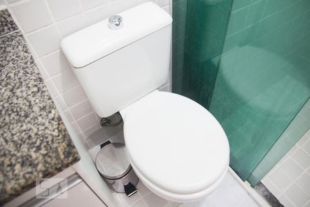 Apartamento para alugar com 28m², 1 quarto e 1 vaga Apartamento para alugar com 28m², 1 quarto e 1 vagaDetalhe do banheiro