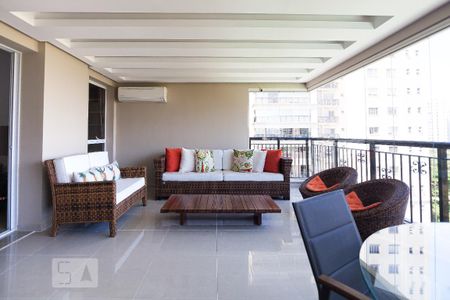 Apartamento para alugar com 4 quartos, 193m² em Barra da Tijuca, Rio de Janeiro