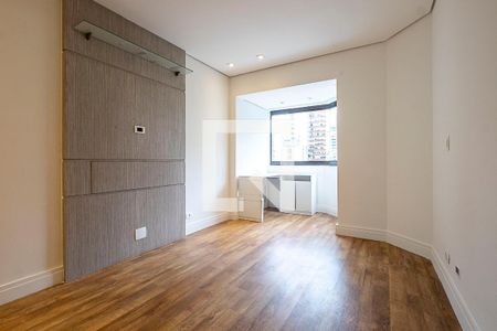 Apartamento à venda com 160m², 3 quartos e 2 vagasSuíte 1