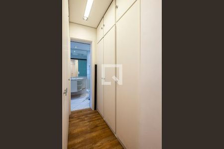 Apartamento à venda com 160m², 3 quartos e 2 vagasSuíte 1 - Closet