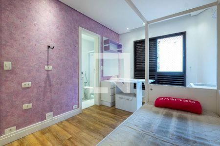 Apartamento à venda com 160m², 3 quartos e 2 vagasSuíte 3