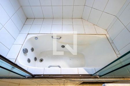 Apartamento à venda com 160m², 3 quartos e 2 vagasSuíte 1 - Banheiro