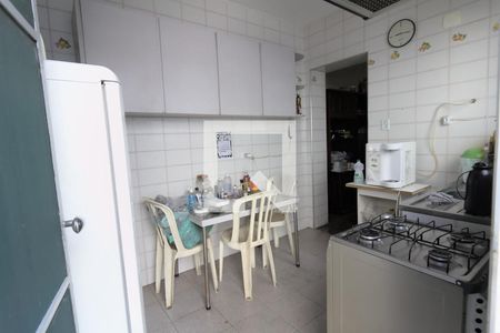 Casa à venda com 210m², 3 quartos e 6 vagasCozinha