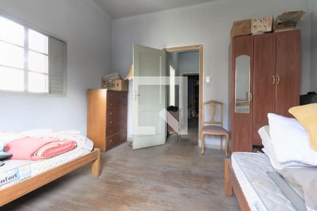 Casa à venda com 210m², 3 quartos e 6 vagasQuarto 2