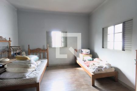 Casa à venda com 210m², 3 quartos e 6 vagasQuarto 2