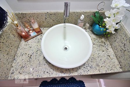 Lavabo da Sala  de casa à venda com 3 quartos, 194m² em Jardim das Acacias, São Bernardo do Campo