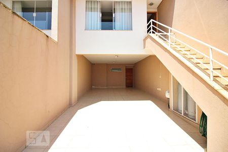 Casa à venda com 194m², 3 quartos e 4 vagasGaragem