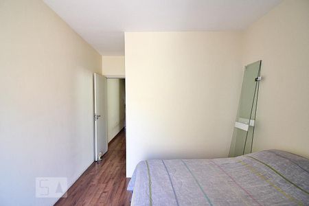 Casa à venda com 194m², 3 quartos e 4 vagasQuarto 2 - Suíte