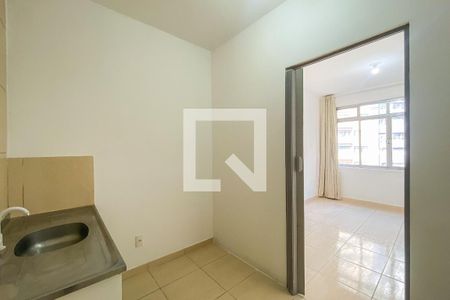 Cozinha de kitnet/studio à venda com 1 quarto, 38m² em Liberdade, São Paulo