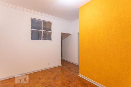 Apartamento para alugar com 79m², 2 quartos e sem vagaSala