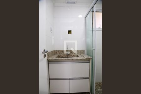 Apartamento à venda com 82m², 3 quartos e 2 vagasBanheiro Social 