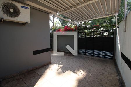 Casa à venda com 211m², 4 quartos e 2 vagasGaragem