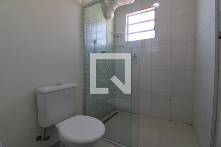 Casa à venda com 211m², 4 quartos e 2 vagasBanheiro da suíte 2 e 3