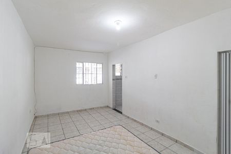 Quarto de casa para alugar com 1 quarto, 40m² em Pestana, Osasco