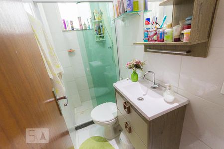 Casa de condomínio à venda com 128m², 3 quartos e 1 vagaBanheiro da Suíte 2