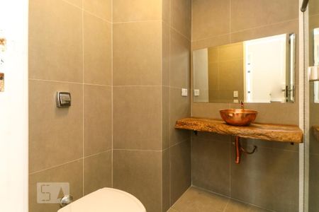 Apartamento para alugar com 210m², 3 quartos e 3 vagasBanheiro