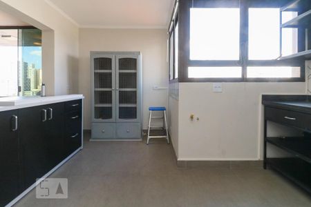 Apartamento para alugar com 210m², 3 quartos e 3 vagasCozinha