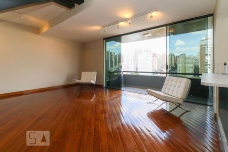 Apartamento para alugar com 210m², 3 quartos e 3 vagasSala