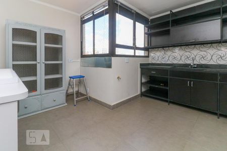 Apartamento para alugar com 210m², 3 quartos e 3 vagasCozinha