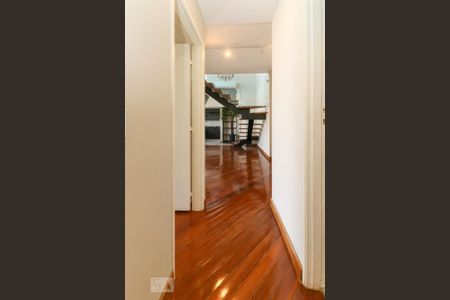 Apartamento para alugar com 210m², 3 quartos e 3 vagasCorredor
