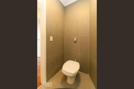 Apartamento para alugar com 210m², 3 quartos e 3 vagasBanheiro