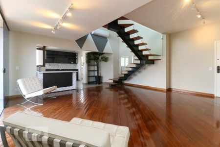 Apartamento para alugar com 210m², 3 quartos e 3 vagasSala