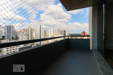 Apartamento para alugar com 210m², 3 quartos e 3 vagasVaranda