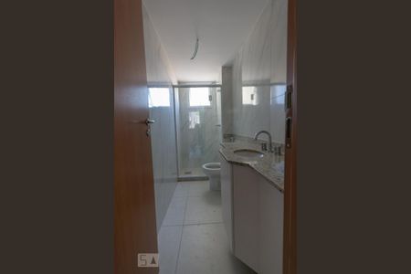 Apartamento à venda com 64m², 2 quartos e 1 vagaBanheiro do Quarto 1