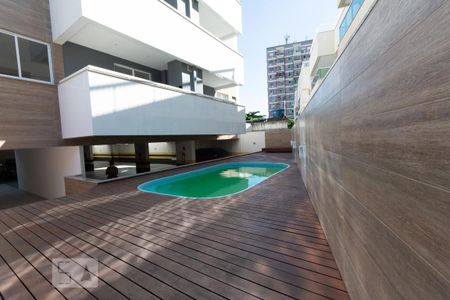 Apartamento à venda com 64m², 2 quartos e 1 vagaÁrea comum - Piscina