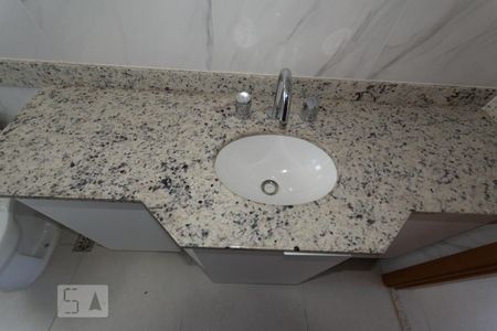 Apartamento à venda com 64m², 2 quartos e 1 vagaBanheiro do Quarto 1